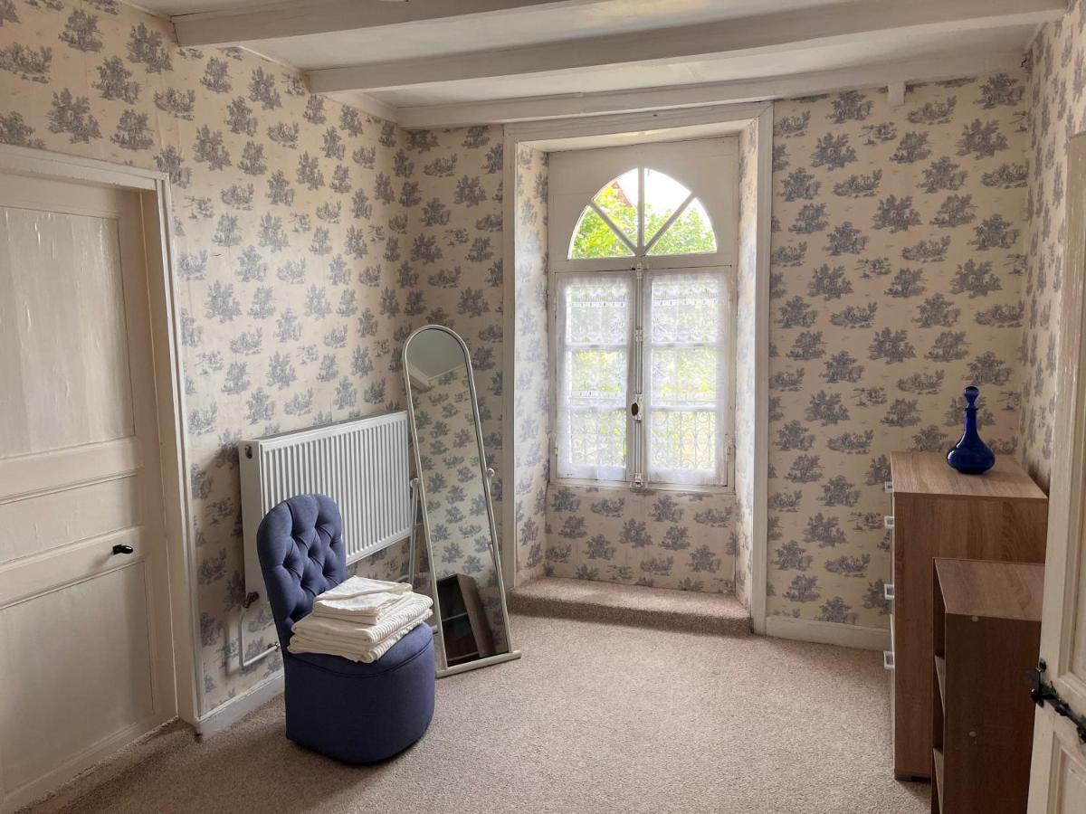 La Maison Du Passeur Availles-Limouzine ภายนอก รูปภาพ